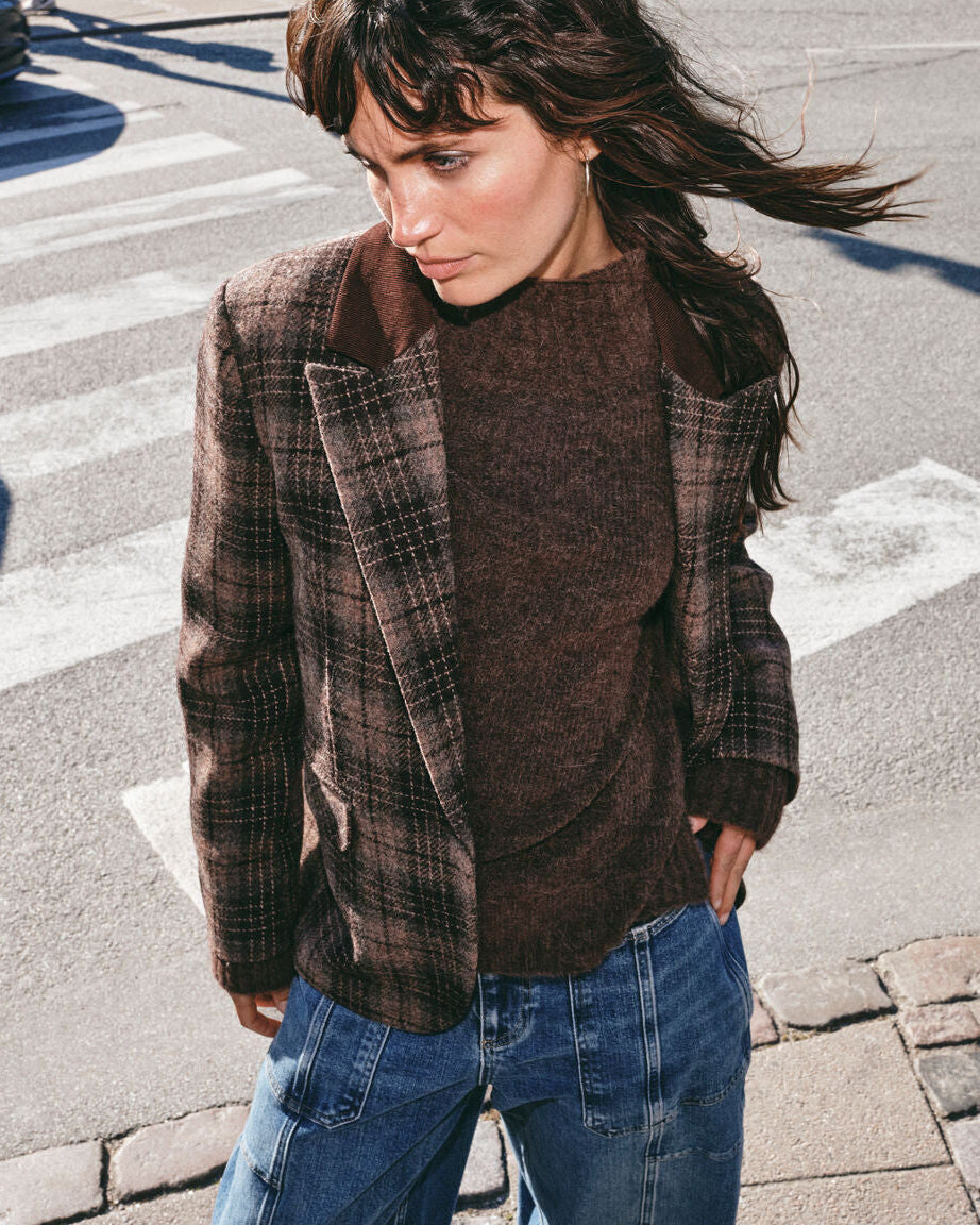 Modelshot / Bracken / Detail